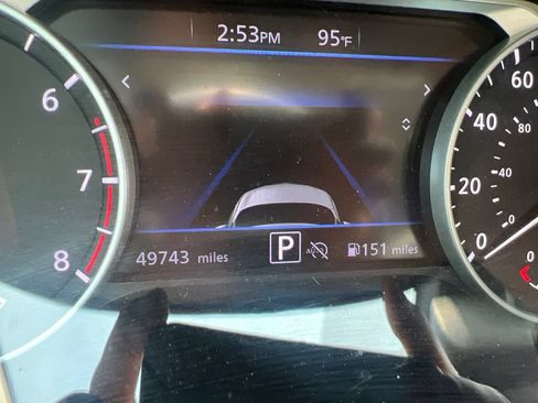 Used 2024 Nissan Sentra SV FWD image 18