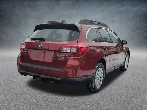 Used 2017 Subaru Outback 2.5i Premium image 9