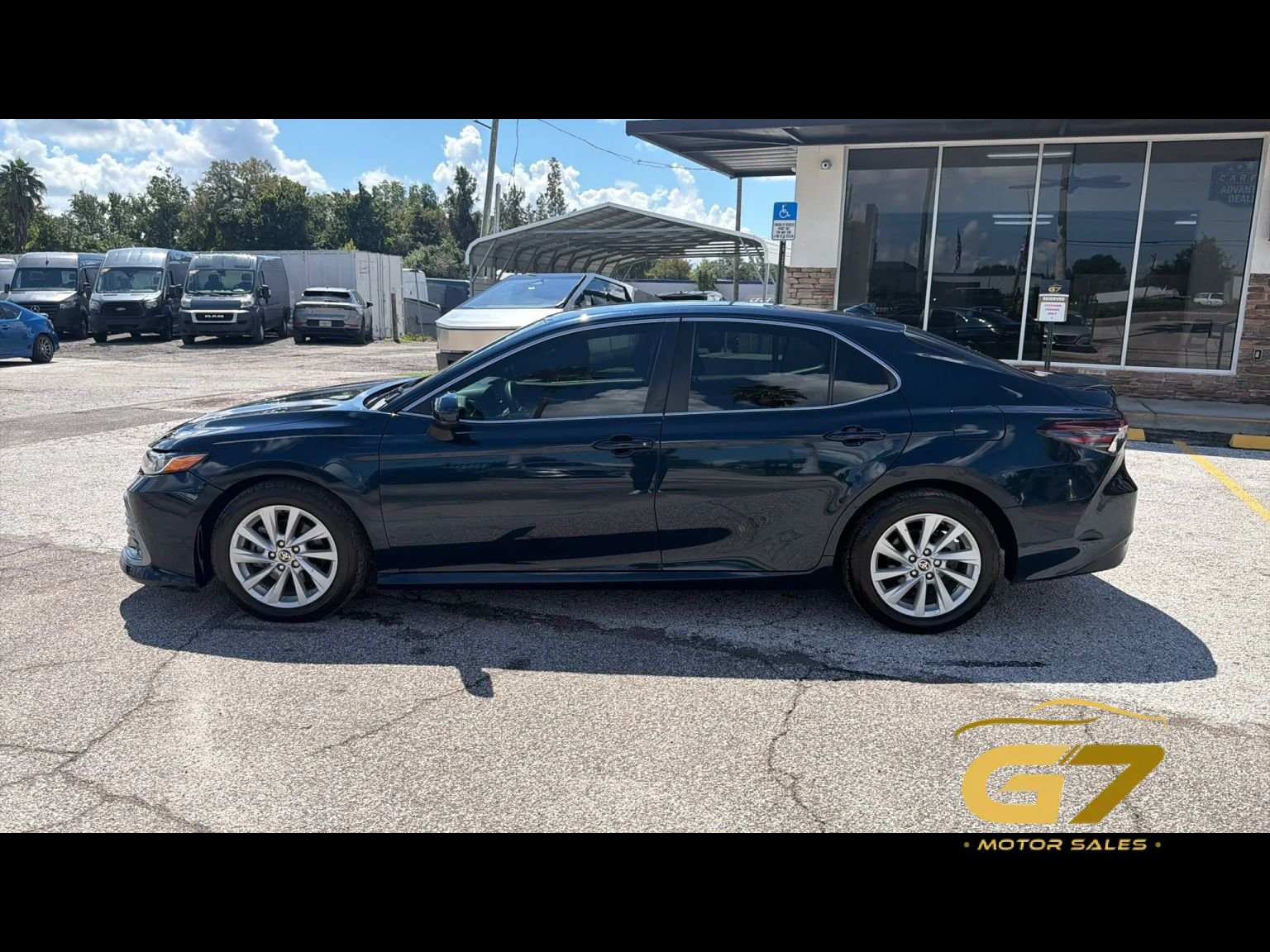 Used 2021 Toyota Camry LE FWD image 8