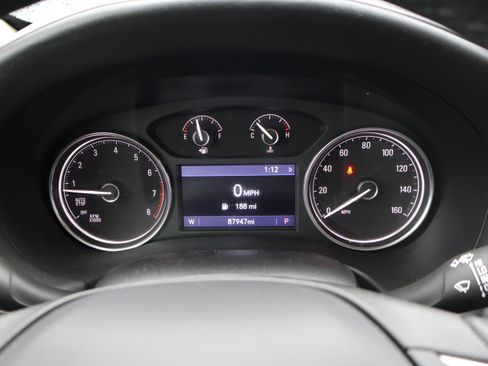 Used 2020 Buick Enclave Essence image 28