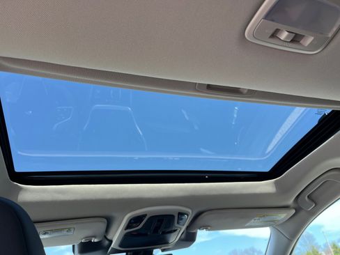 Certified 2025 Subaru Outback Touring XT image 20