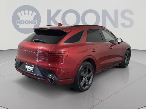 Used 2023 Genesis GV70 3.5T Sport w/ Sport Prestige Package AWD/4WD image 7