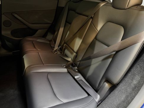 Used 2023 Tesla Model Y Performance image 40