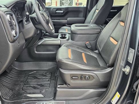 Used 2019 GMC Sierra 1500 AT4 w/ Off Road Performance Package image 18