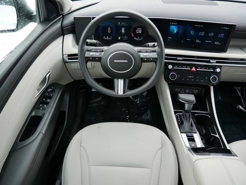 Used 2025 Hyundai Tucson SEL image 12