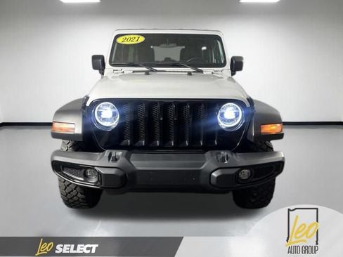 Used 2021 Jeep Wrangler Unlimited Sport AWD/4WD image 2