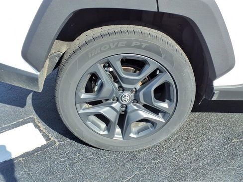 Used 2024 Toyota RAV4 Adventure AWD/4WD image 10