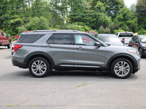 Used 2023 Ford Explorer Limited w/ Limited Technology Package AWD/4WD image 4