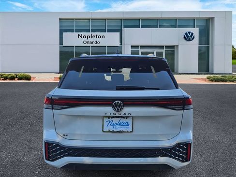 New 2026 Volkswagen Tiguan SE R-Line FWD image 6