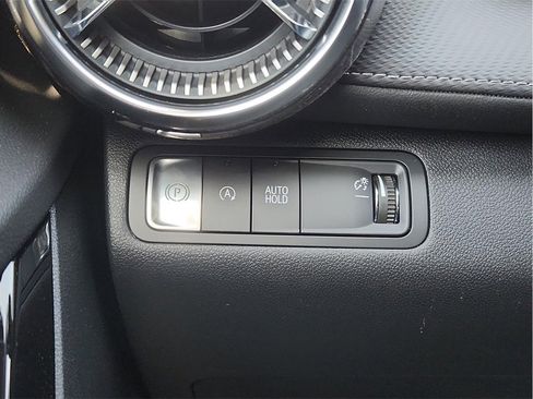 New 2025 Chevrolet Equinox LT image 18