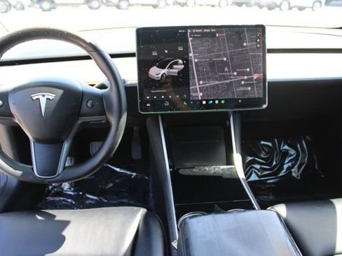 Used 2020 Tesla Model 3 Long Range AWD/4WD image 13