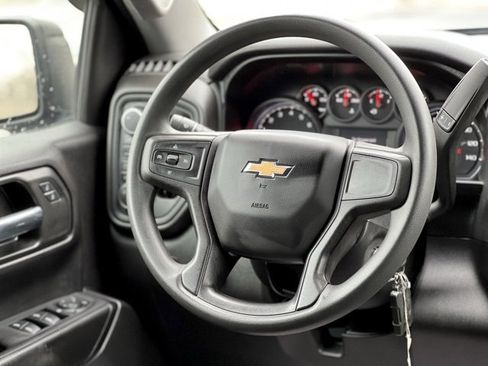 Used 2021 Chevrolet Silverado 1500 Custom image 31
