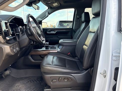 Used 2022 Chevrolet Silverado 1500 RST image 12