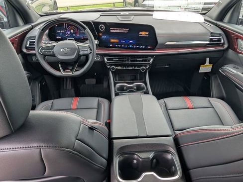 New 2026 Chevrolet Traverse RS FWD image 5