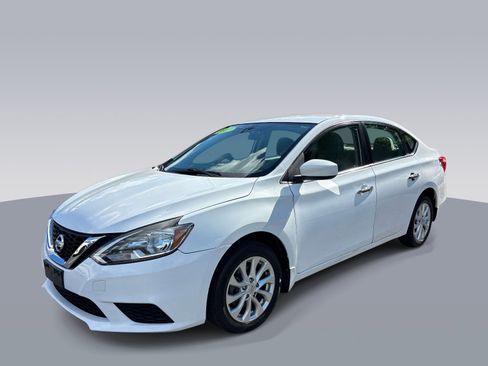 Used 2017 Nissan Sentra S w/ S Style Package FWD image 6