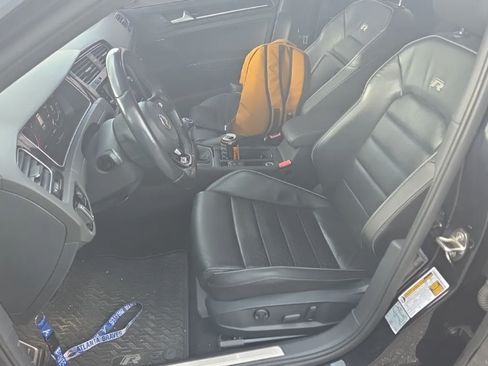 Used 2019 Volkswagen Golf 4-Door AWD/4WD image 4