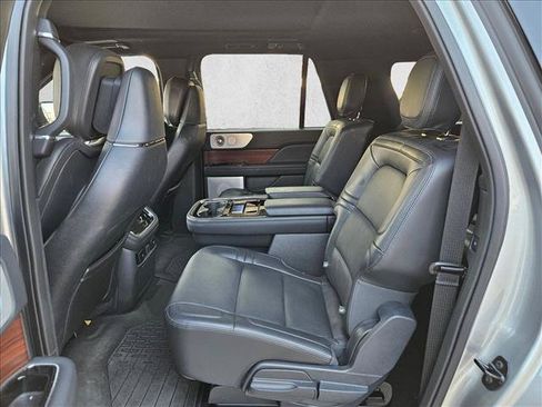 Used 2023 Lincoln Navigator L Reserve AWD/4WD image 13