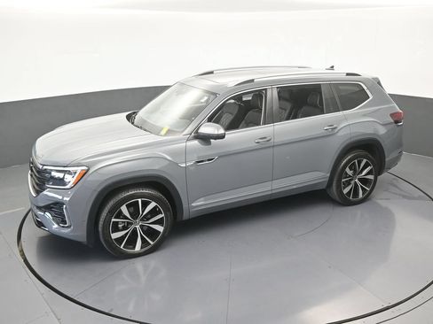 Used 2025 Volkswagen Atlas SEL Premium R-Line AWD/4WD image 51