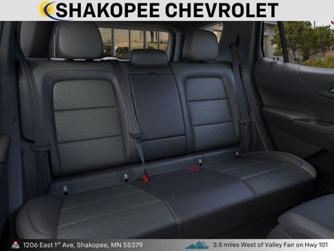 New 2026 Chevrolet Equinox LT w/ Convenience Package II AWD/4WD image 17