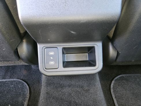 Used 2025 Kia K4 LXS image 11