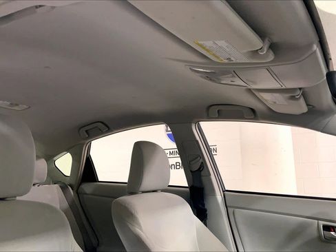 Used 2012 Toyota Prius Two FWD image 13