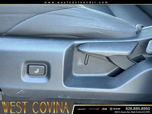 Used 2024 Toyota Tacoma SR5 RWD image 23