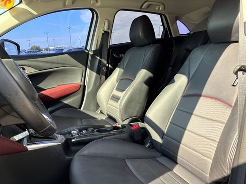 Used 2018 MAZDA CX-3 Touring FWD image 11