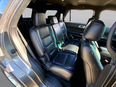 Used 2012 Ford Explorer XLT AWD/4WD image 16