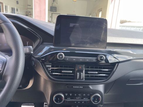 Used 2024 Ford Escape ST-Line image 17