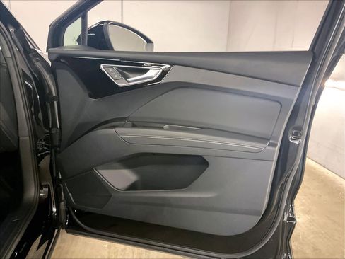 Used 2023 Audi Q4 e-tron Premium Plus w/ Premium Plus image 24