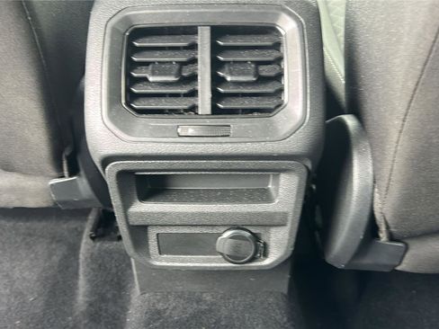 Used 2021 Volkswagen Tiguan S image 25