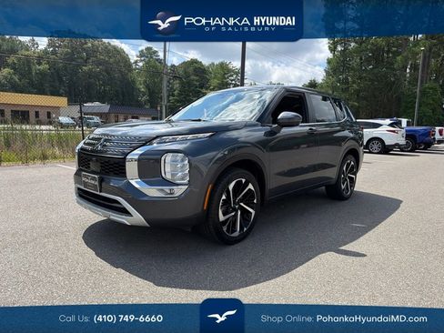 Used 2024 Mitsubishi Outlander SE AWD/4WD image 1
