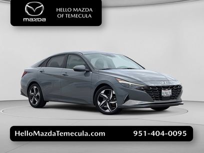 Used 2021 Hyundai Elantra SEL w/ Convenience + Premium Package