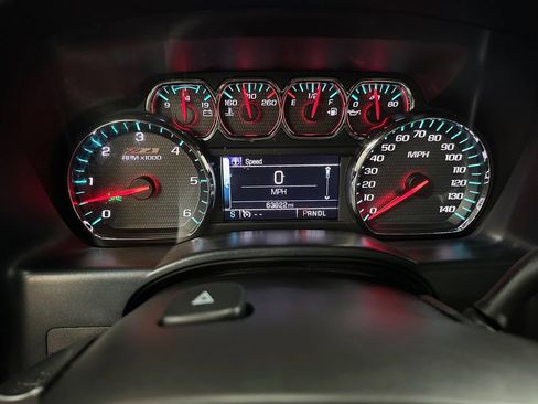 Used 2017 Chevrolet Silverado 1500 LT w/ Redline Edition AWD/4WD image 25