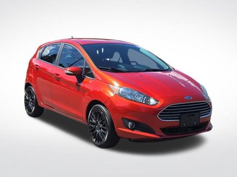 Used 2019 Ford Fiesta SE w/ Equipment Group 201A FWD image 1