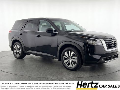 Used 2025 Nissan Pathfinder SV FWD image 1