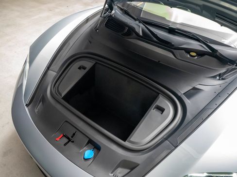 New 2026 Porsche Taycan 4S AWD/4WD image 38