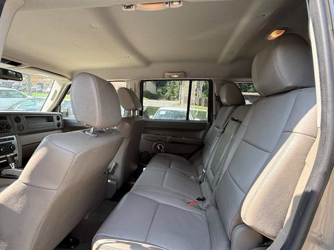 Used 2006 Jeep Commander 2WD image 53