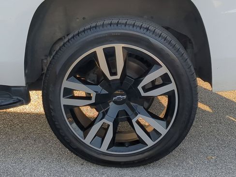 Used 2018 Chevrolet Tahoe Premier image 9
