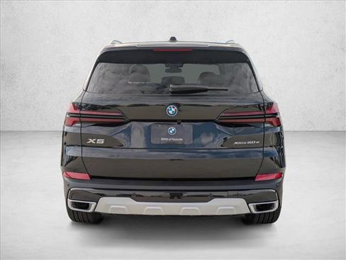 Used 2026 BMW X5 xDrive50e AWD/4WD image 8
