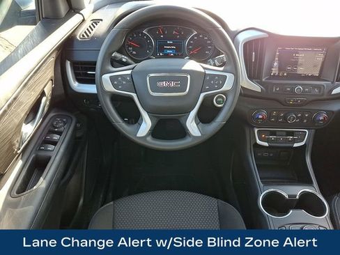 Used 2024 GMC Terrain SLE w/ Driver Convenience Package image 16
