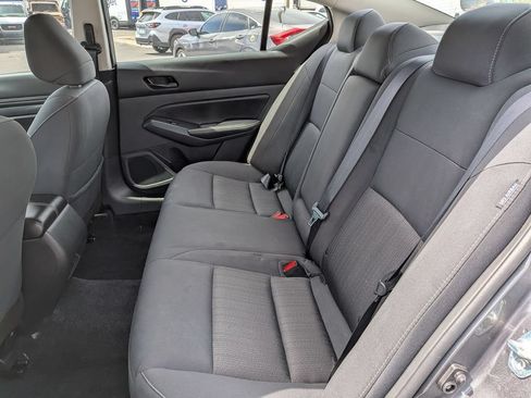Used 2025 Nissan Altima 2.5 SV FWD image 27