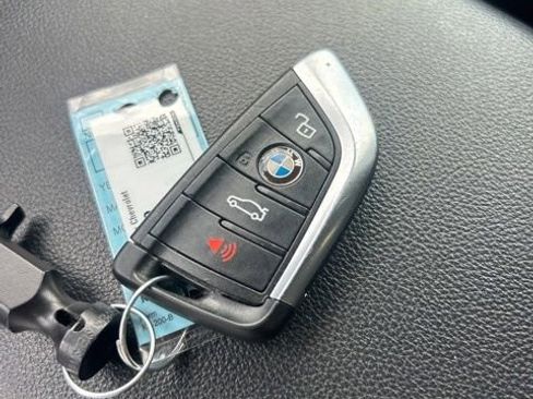 Used 2024 BMW X3 sDrive30i w/ Convenience Package RWD image 22