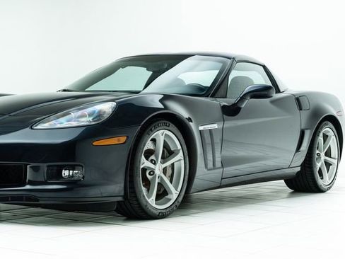 Used 2013 Chevrolet Corvette Grand Sport w/ 3LT Preferred Equipment Group image 10