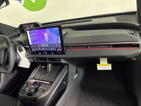 New 2026 Subaru Solterra image 23