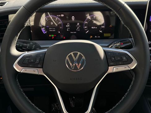 New 2026 Volkswagen Tiguan SE image 31