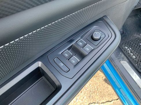 Used 2024 Volkswagen Atlas Cross Sport SEL image 24