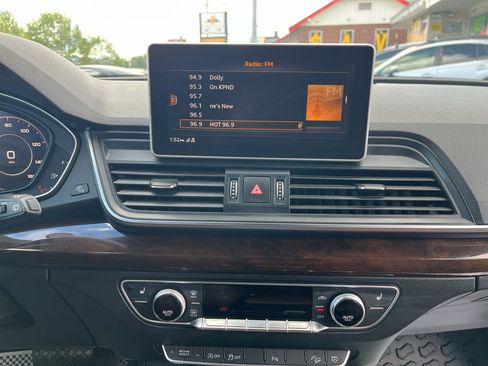 Used 2018 Audi Q5 2.0T Premium Plus w/ Premium Plus Package AWD/4WD image 23