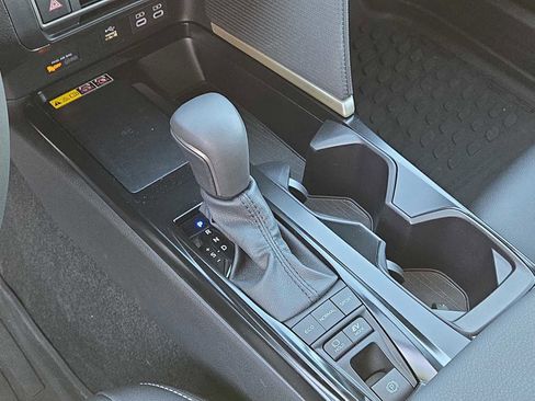 Used 2026 Toyota Camry SE image 26