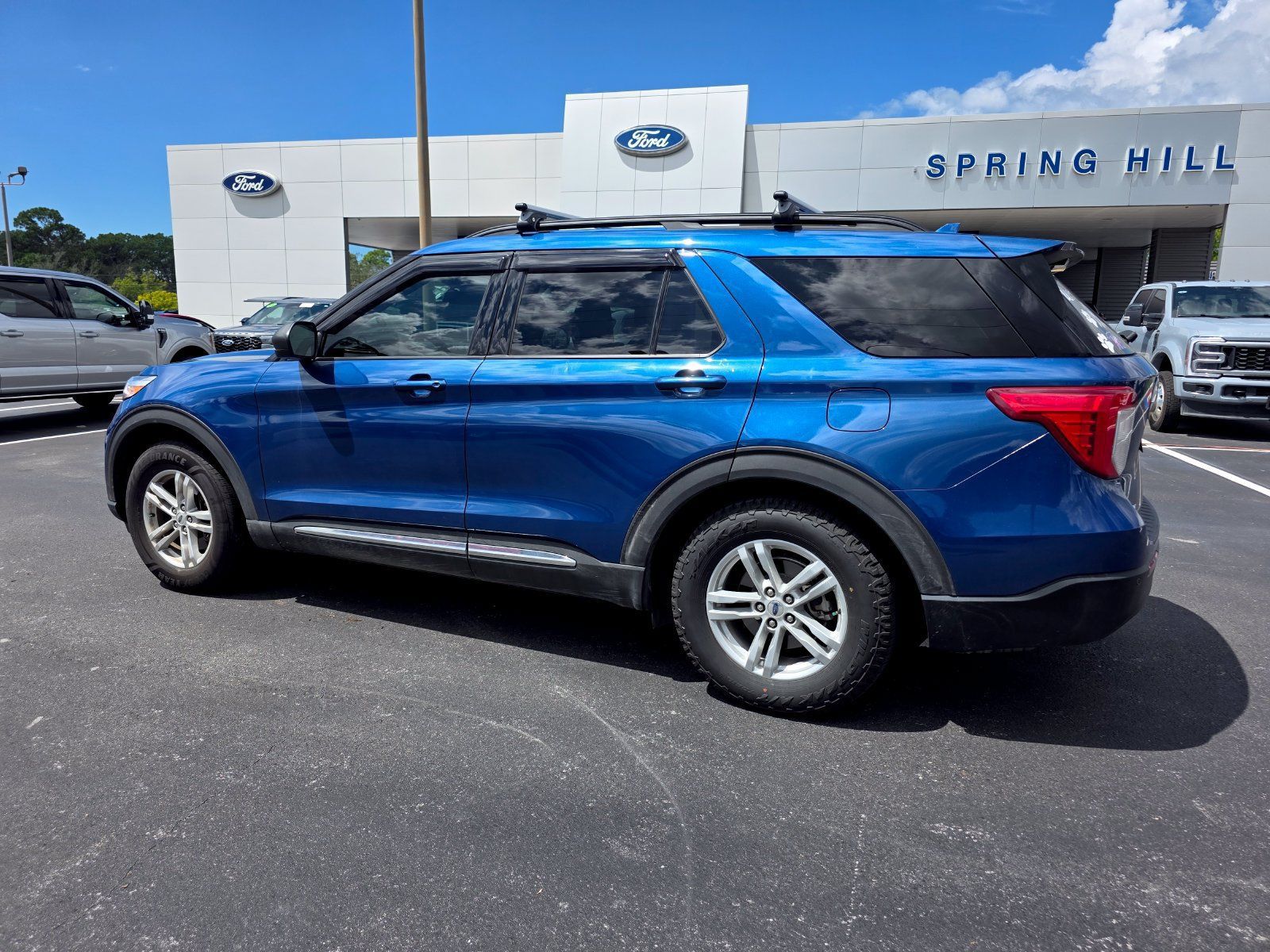 Used 2020 Ford Explorer XLT RWD image 6
